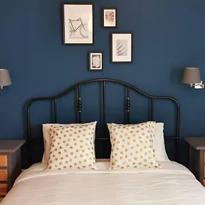 https://cdz-arteaga-two-rooms-with-queen-bed.hotelsincadiz.net