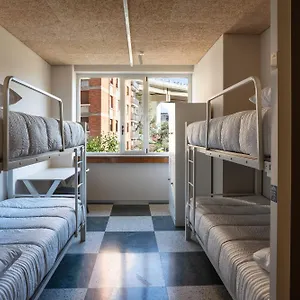 https://hostel-lamia-bbk-women.bilbaohotelsspain.com