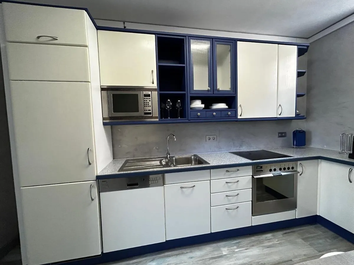 Apartamento Casa La Paz En Malaga, Junto Al Parque Tecnologico España